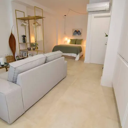 Lovely Studio In Center By Sharingco. Apartment *
